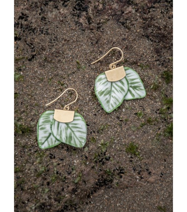 Leaves earring - green