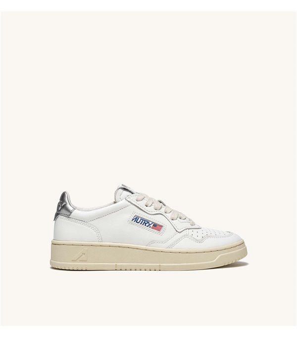 Sneaker piel detalle contraste Sneaker piel detalle contraste