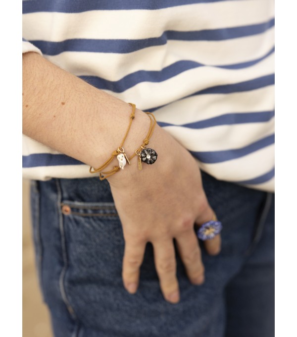 Pulsera cuerda flor negra Pulsera cuerda flor negra